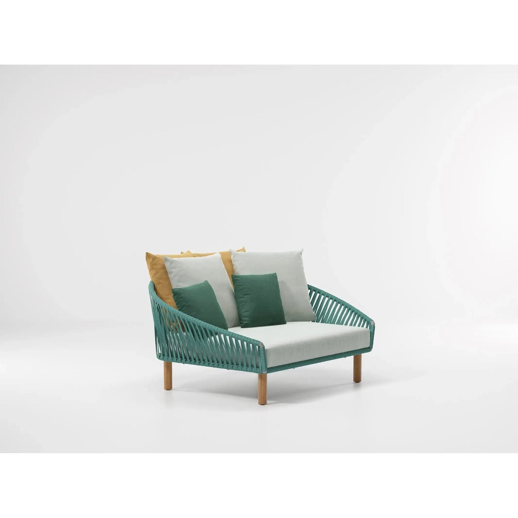 Bitta - Daybed teak legs | Kettal | JANGEORGe Interior Design