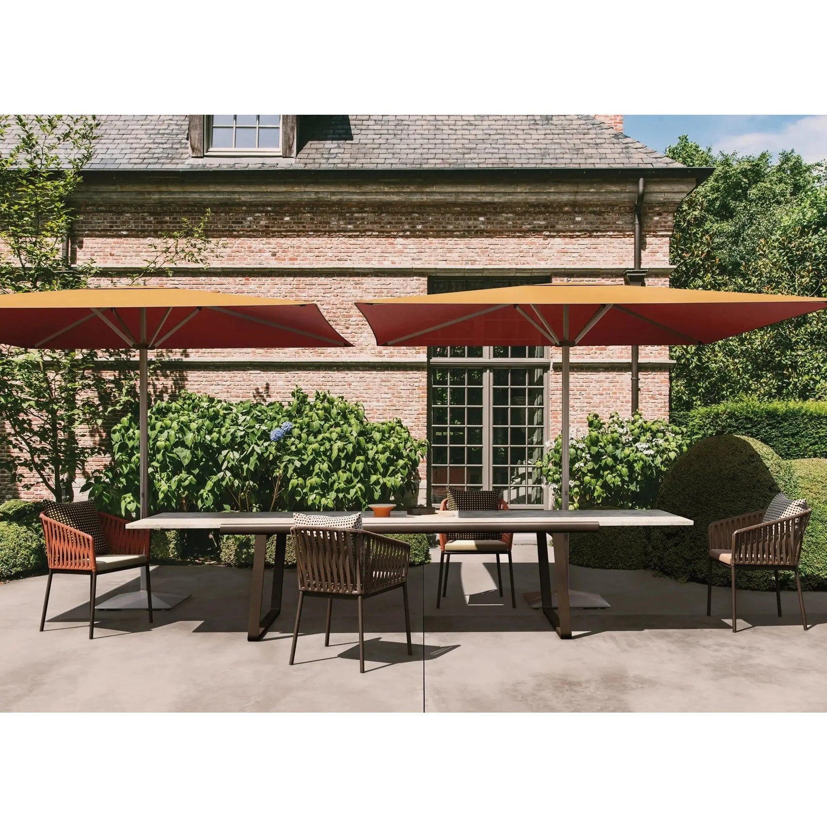 Bitta - Extendable dining table | Kettal | JANGEORGe Interior Design