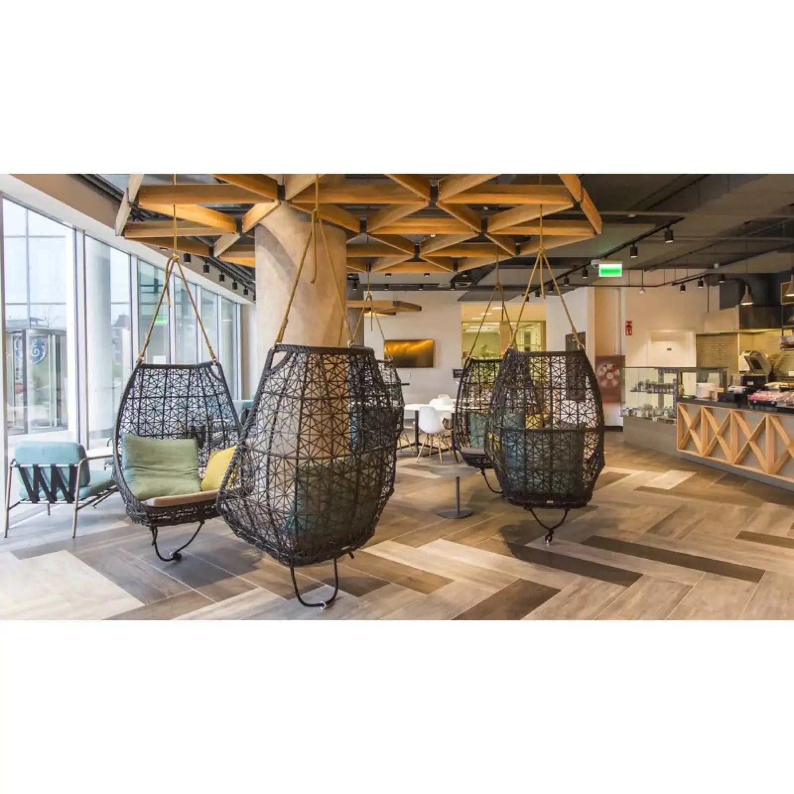 Maia - Egg Swing | Kettal | JANGEORGe Interior Design