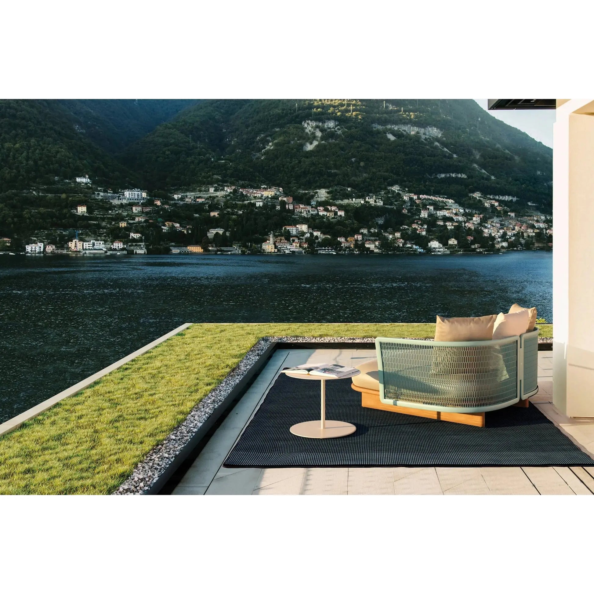 Mesh - Daybed | Kettal | JANGEORGe Interior Design