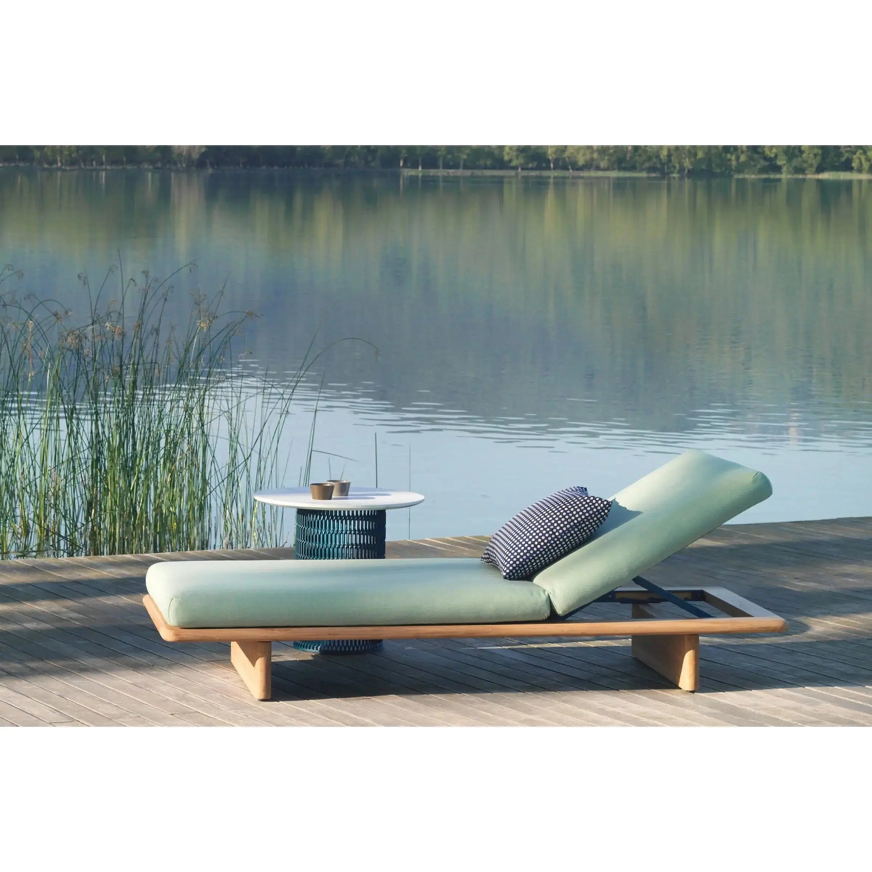 Mesh - Deckchair | Kettal | JANGEORGe Interior Design