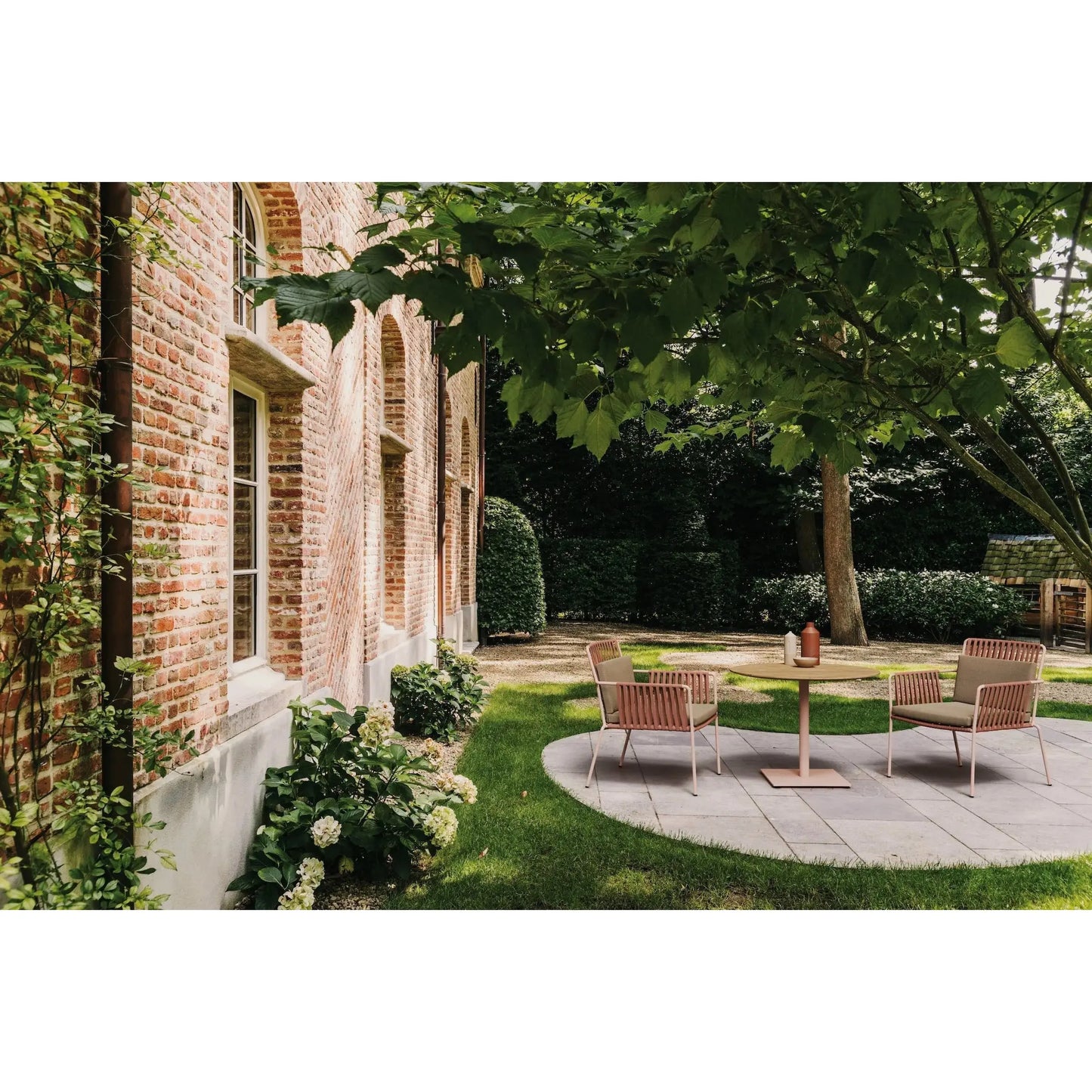 Net - Light Club Armchair | Kettal | JANGEORGe Interior Design