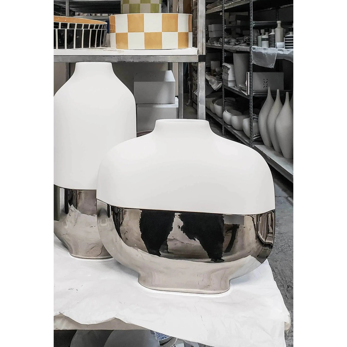 Palma Bassa Bicolor Vase | Kose Milano | JANGEORGe Interior Design