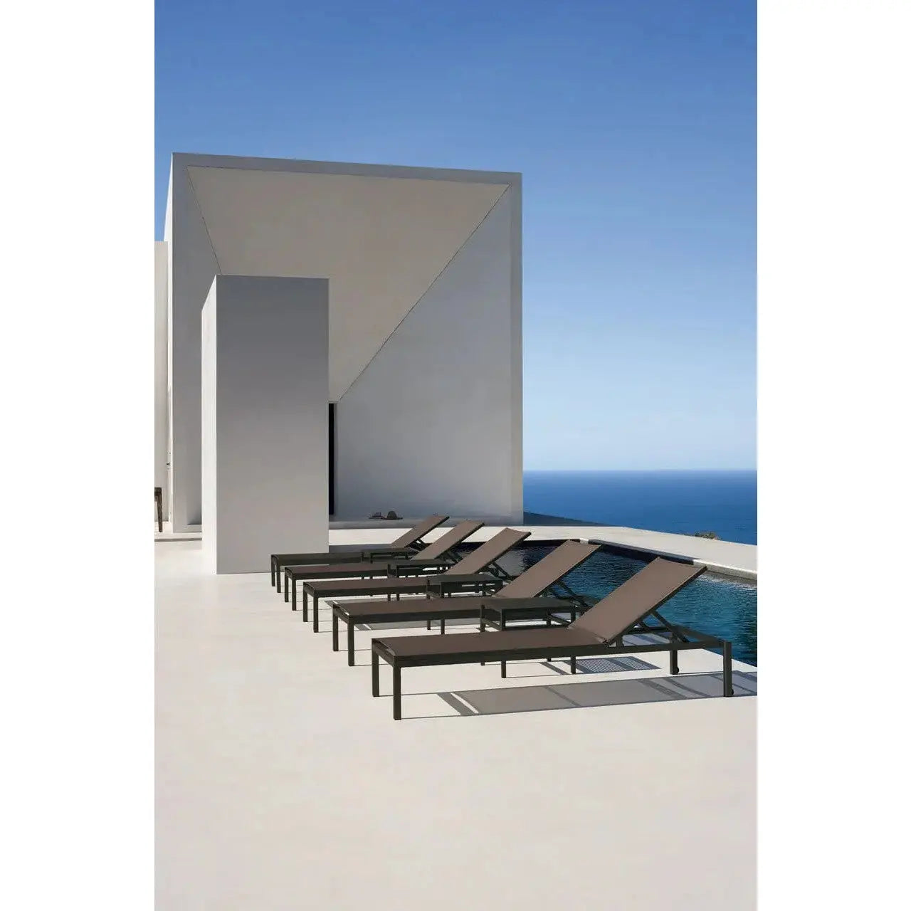 Landscape - Stackable Deck Chair (1260-) | Kettal | JANGEORGe Interior Design