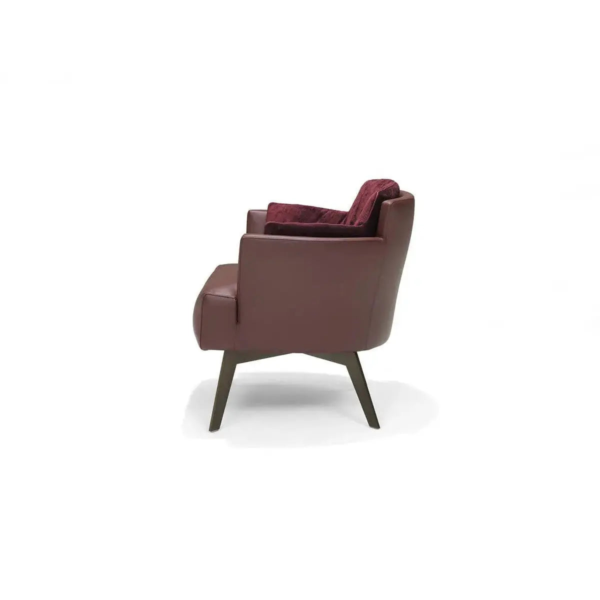 Azzano - Armchair | Linteloo | JANGEORGe Interior Design