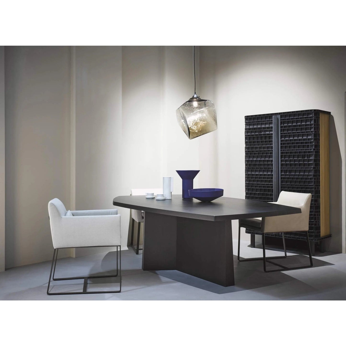 Converse - Dining Table | Linteloo | JANGEORGe Interior Design