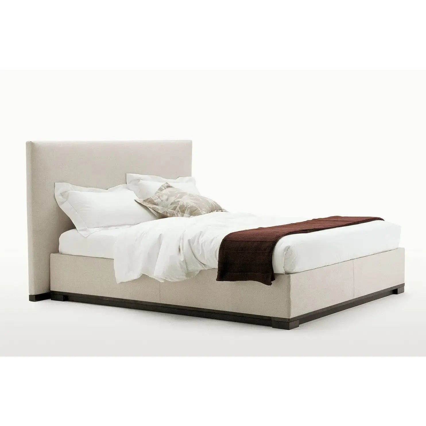 Bauci - Ovidio Bed | Maxalto | JANGEORGe Interior Design