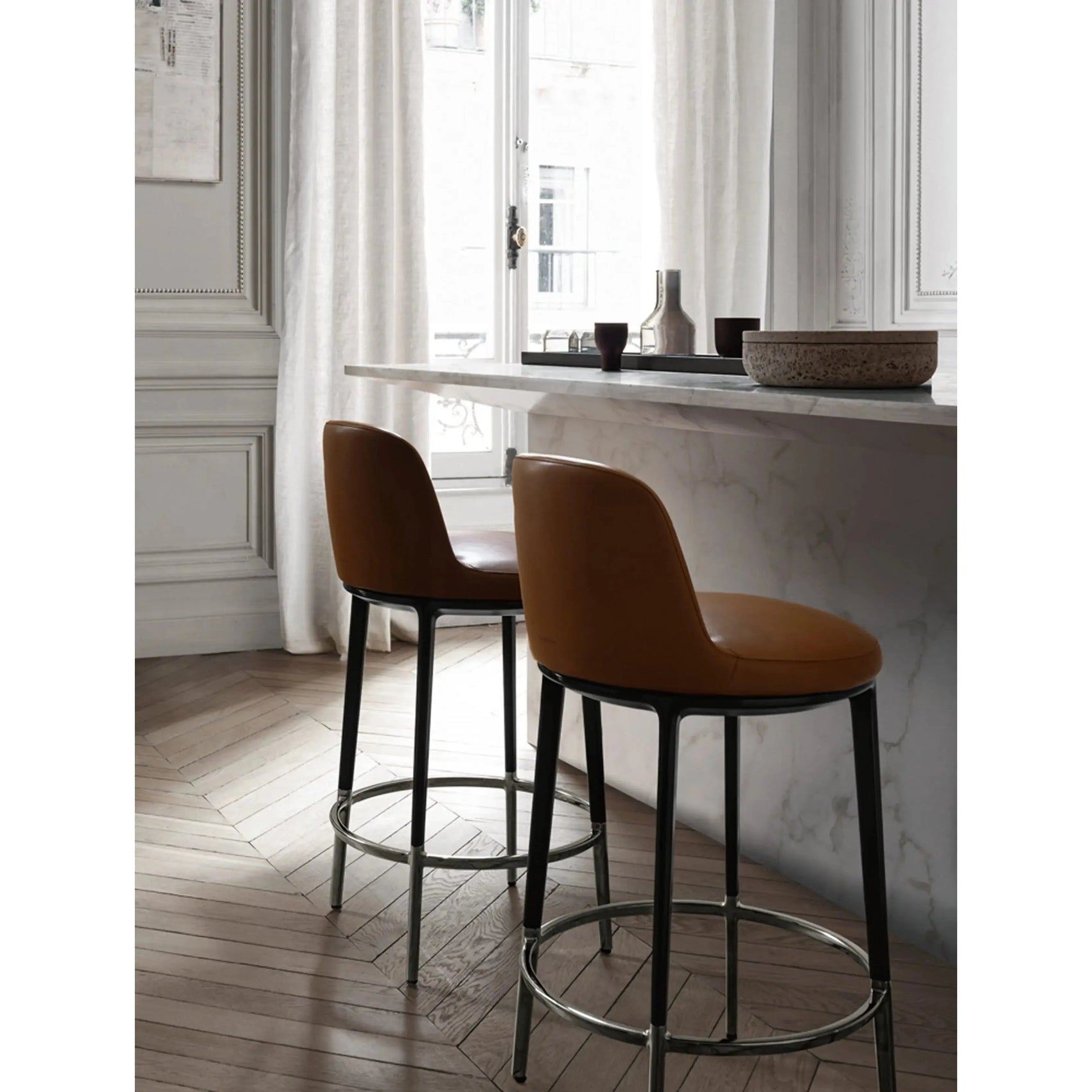 Caratos Barstool | Maxalto | JANGEORGe Interior Design