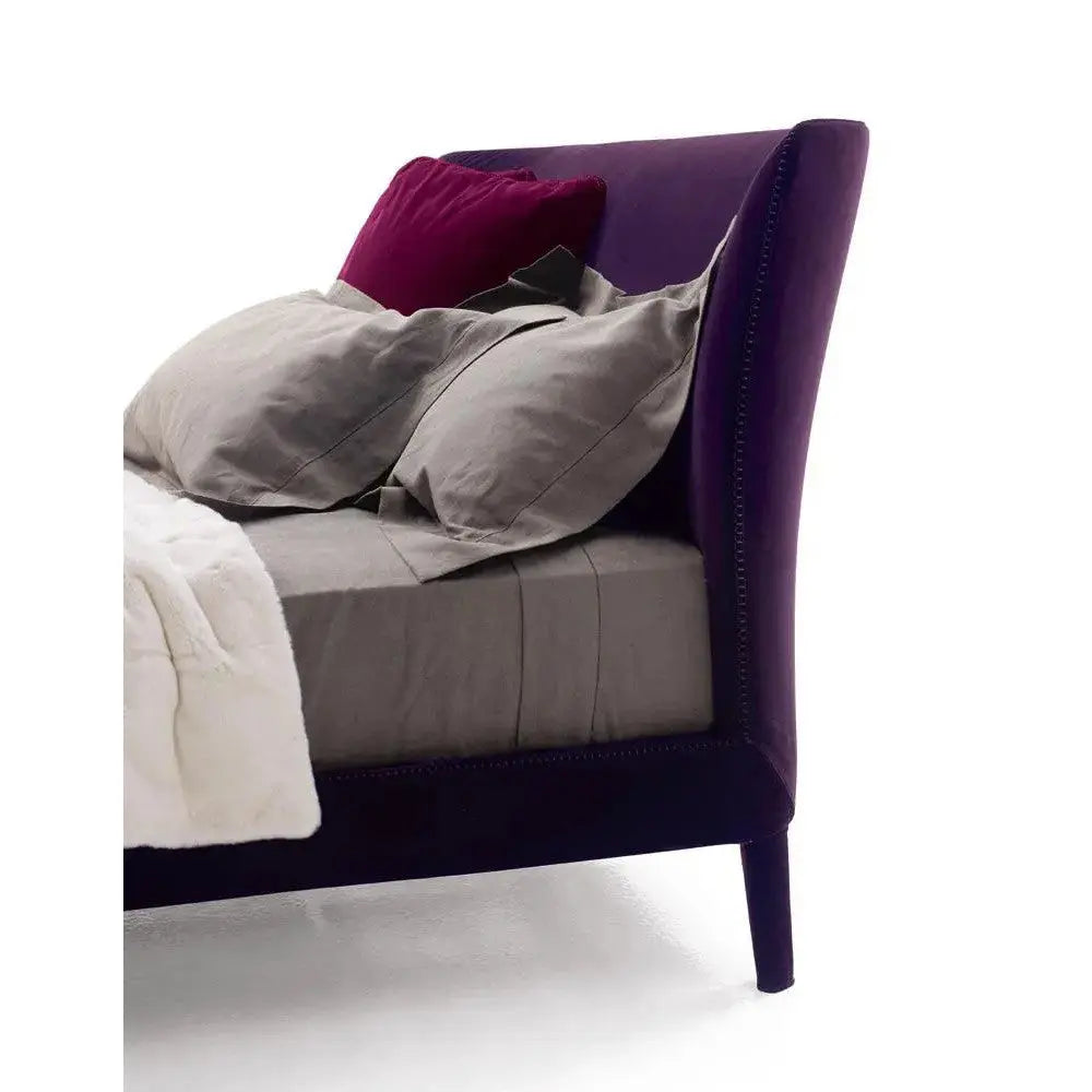 Febo Bed | Maxalto | JANGEORGe Interior Design