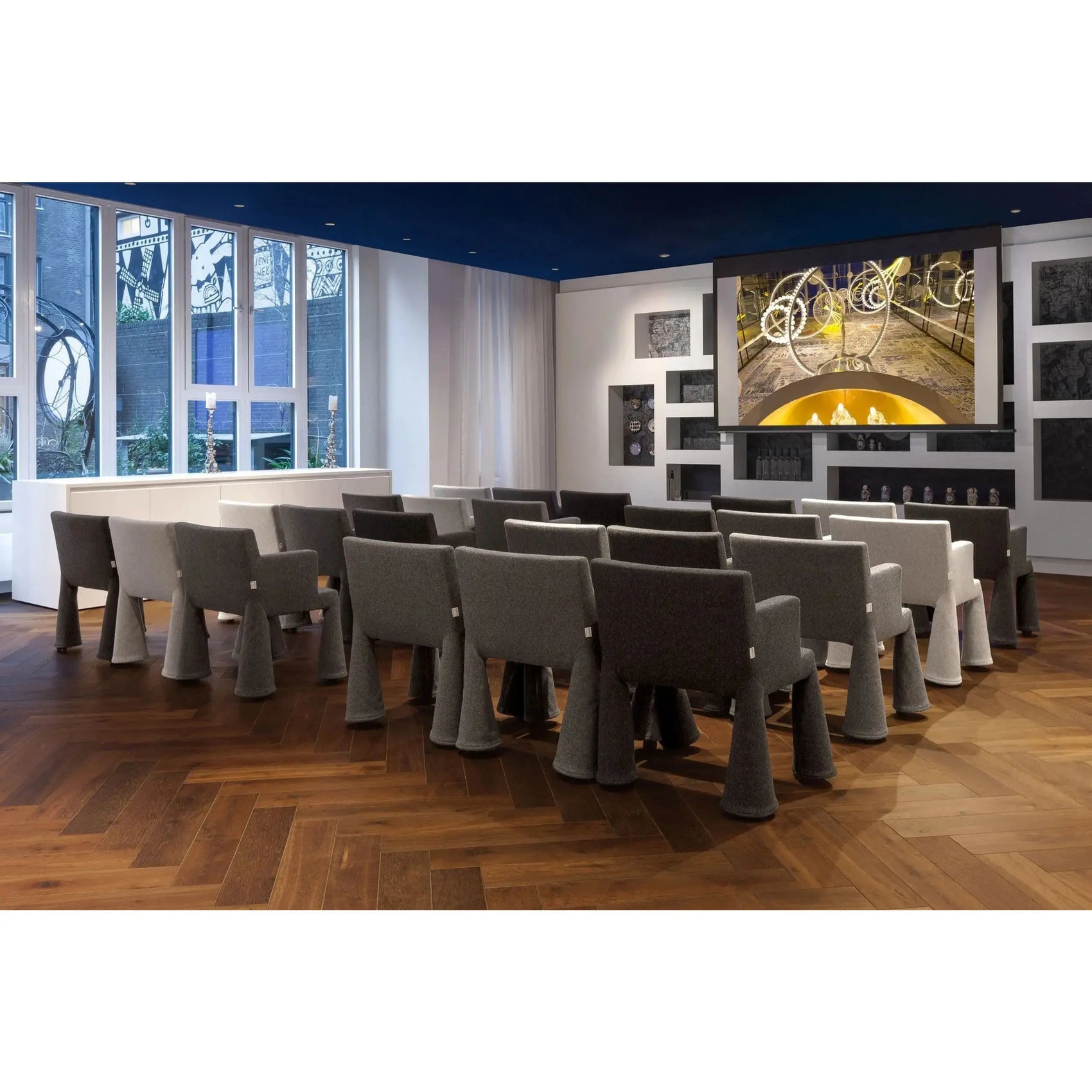 V.I.P. Chair Dining Chair | Moooi | JANGEORGe Interior Design