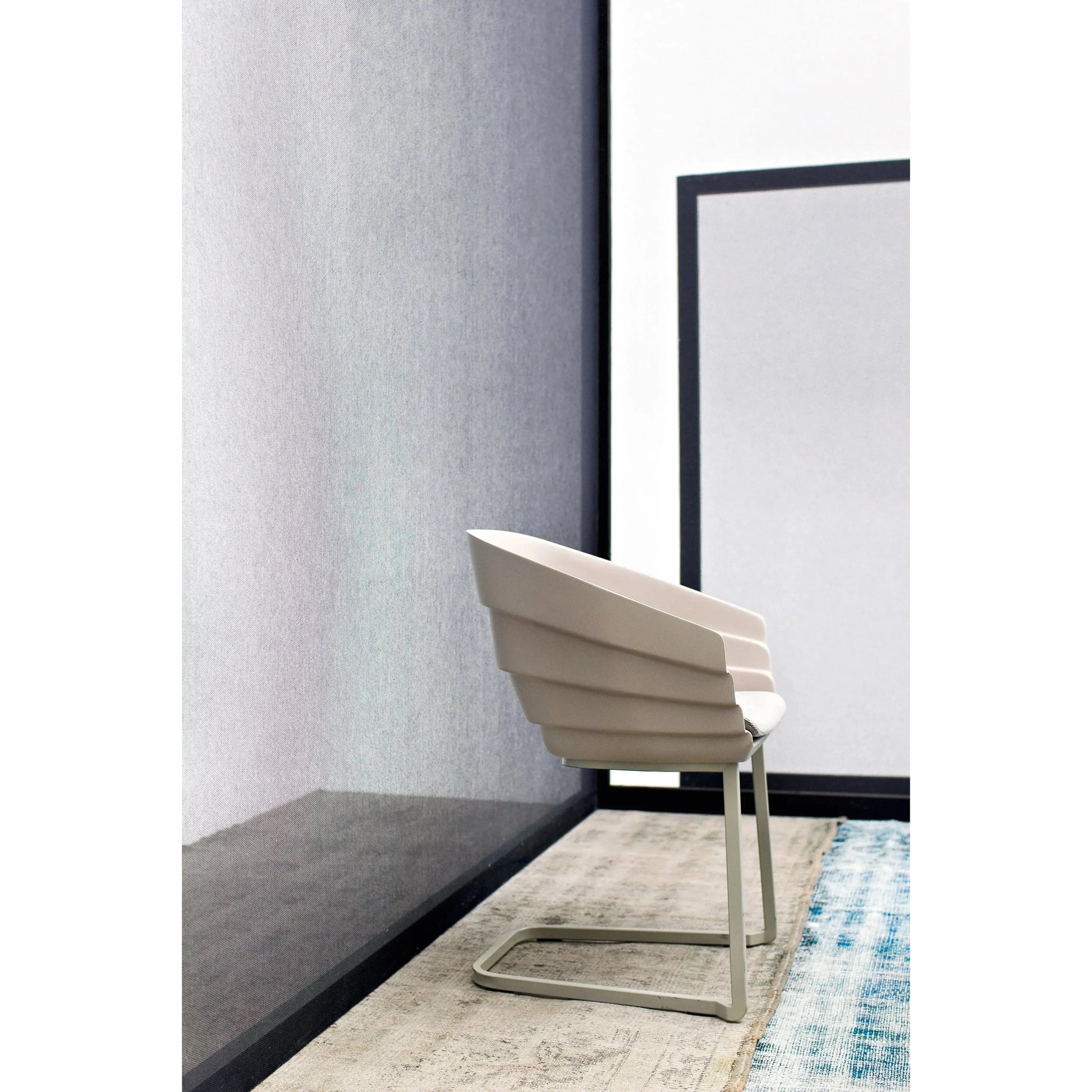 Rift Chair | Moroso | JANGEORGe Interior Design