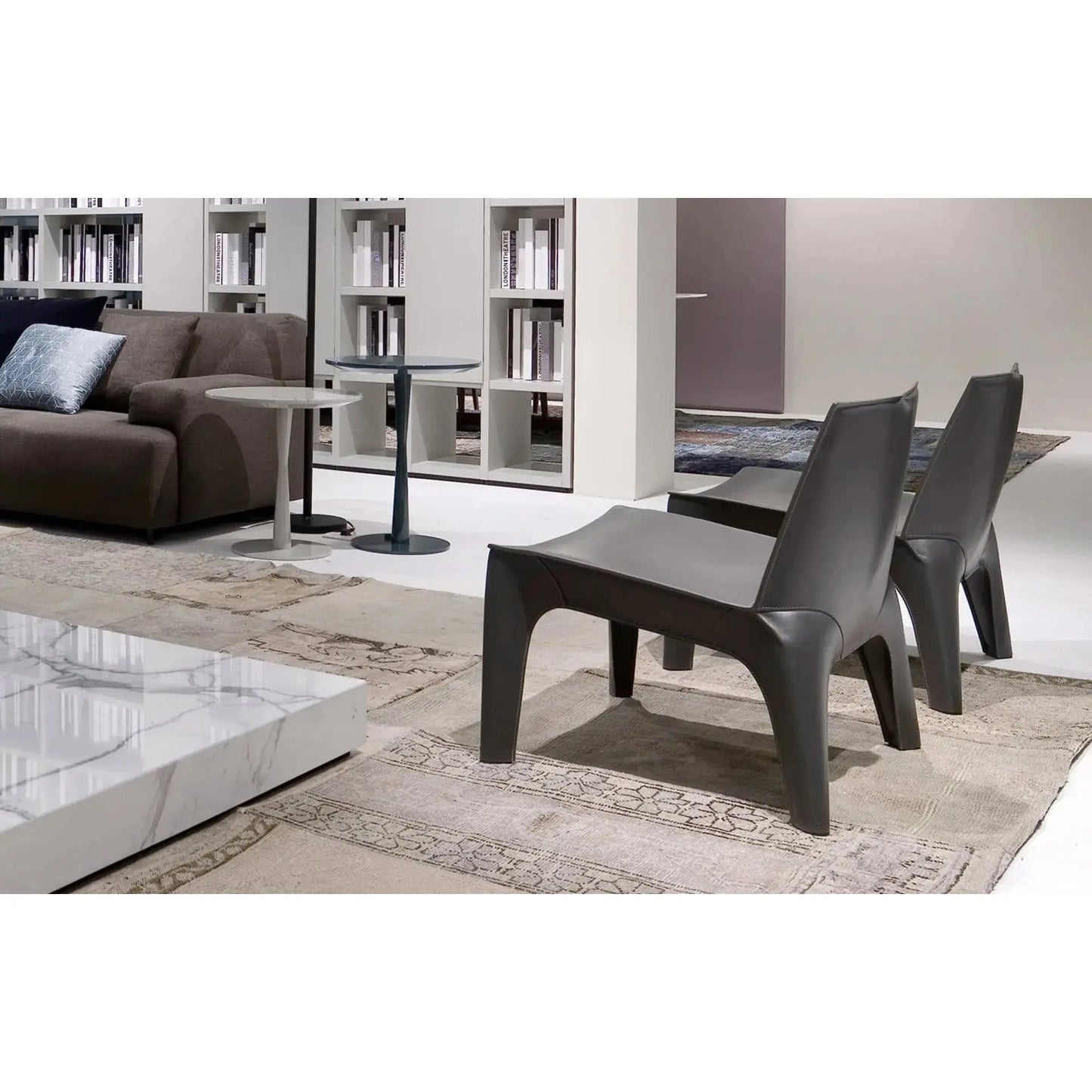 BB - Armchair | Poliform | JANGEORGe Interior Design