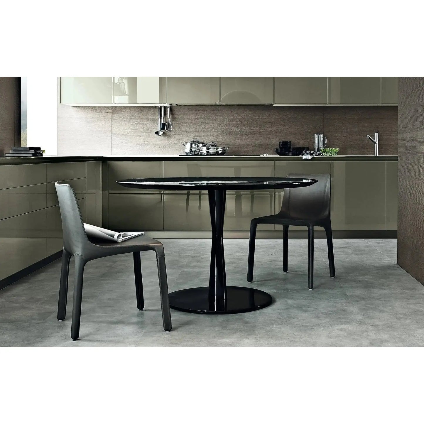 Flute Dining Table | Poliform | JANGEORGe Interior Design