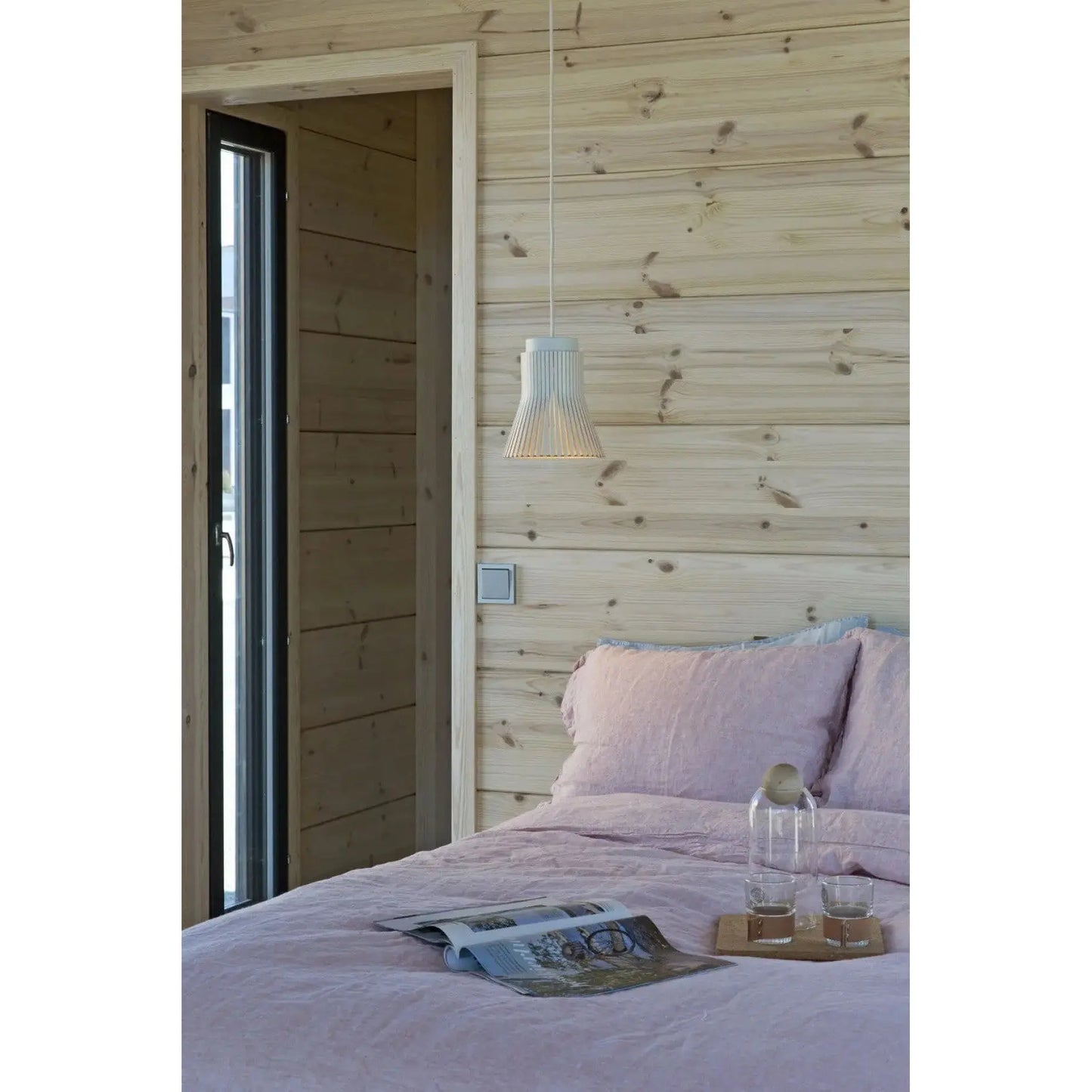 Petite 4600 - Pendant Lamp | Secto | JANGEORGe Interior Design