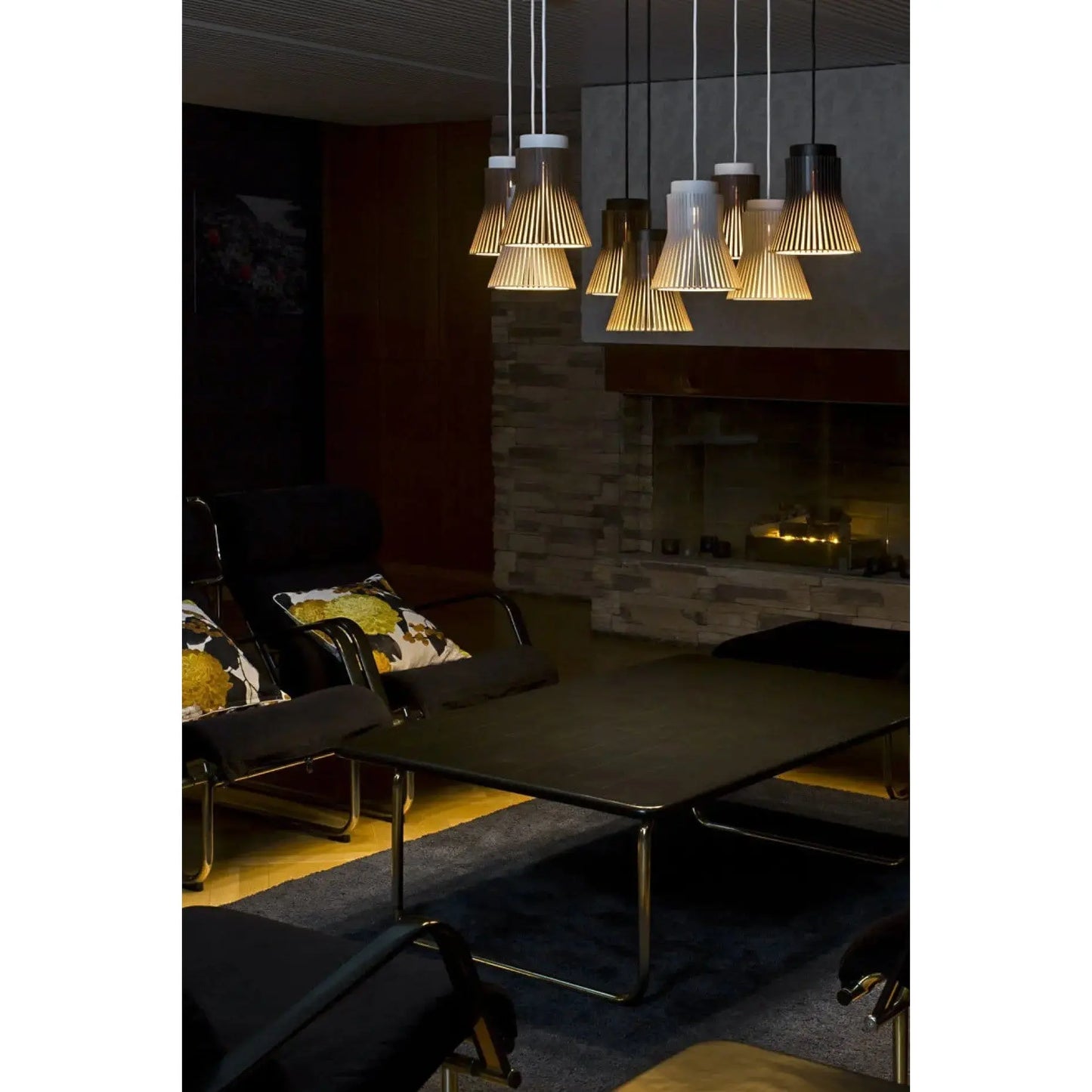 Petite 4600 - Pendant Lamp | Secto | JANGEORGe Interior Design