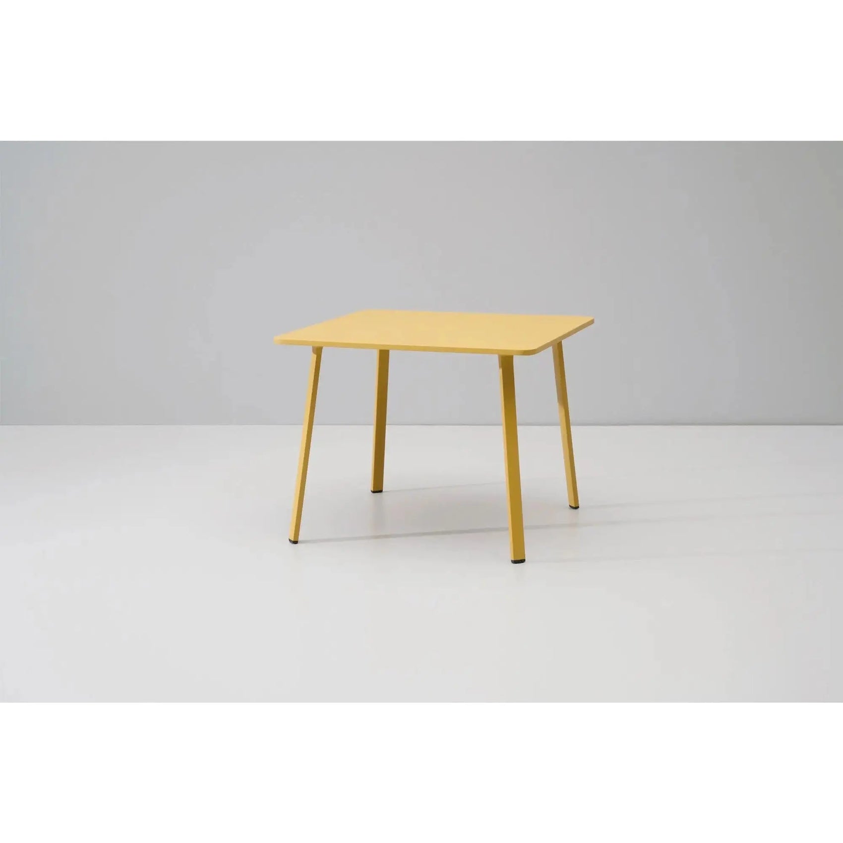 JANGEORGe Interiors & Furniture Kettal Village Square Dining Table 94x94