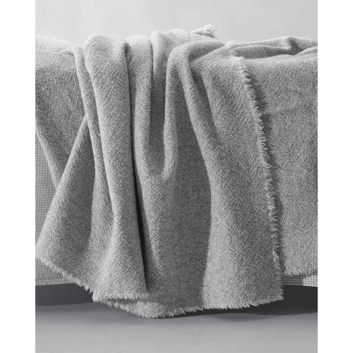 JANGEORGe Interiors & Furniture Society Limonta Des Blanket Ghiaccio