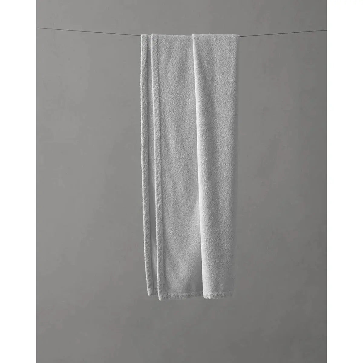 JANGEORGe Interiors & Furniture Society Limonta Linge Bath Towel Bianco