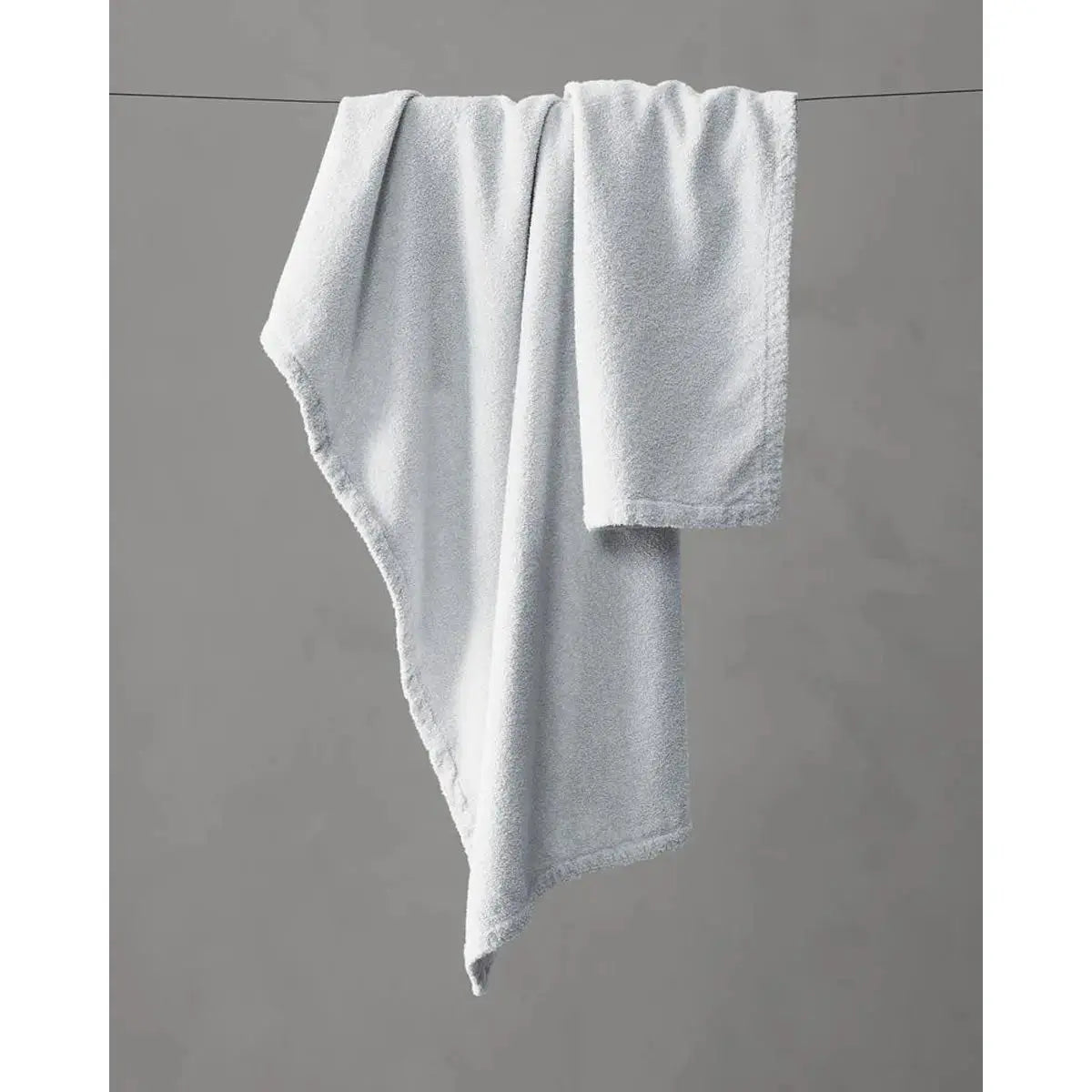 JANGEORGe Interiors & Furniture Society Limonta Linge Towel Set Bianco