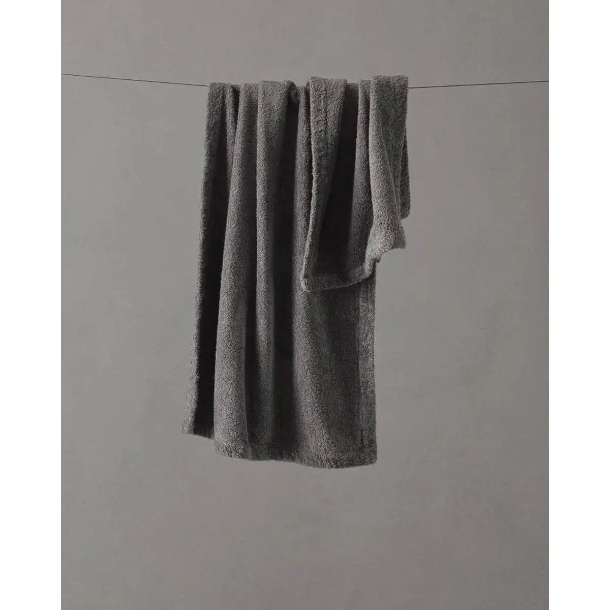 JANGEORGe Interiors & Furniture Society Limonta Linge Towel Set Fumo