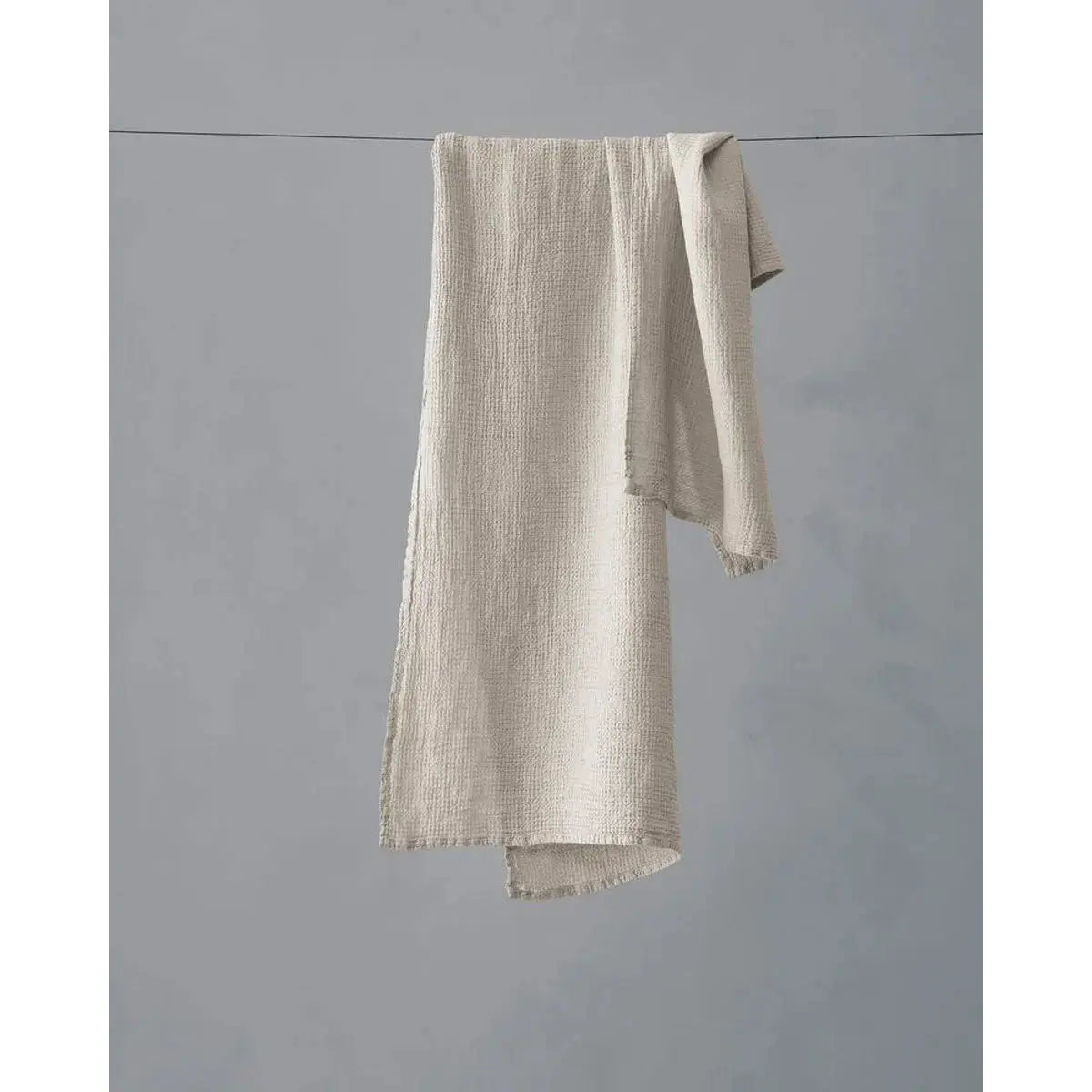 JANGEORGe Interiors & Furniture Society Limonta Lipe Towel Set Marmo