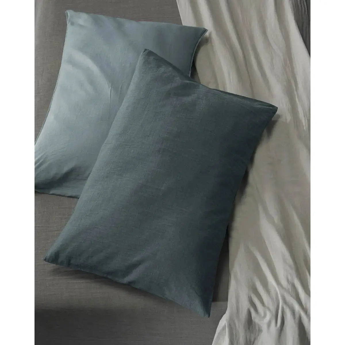 JANGEORGe Interiors & Furniture Society Limonta Miro Pillow Cases Set Ottanio