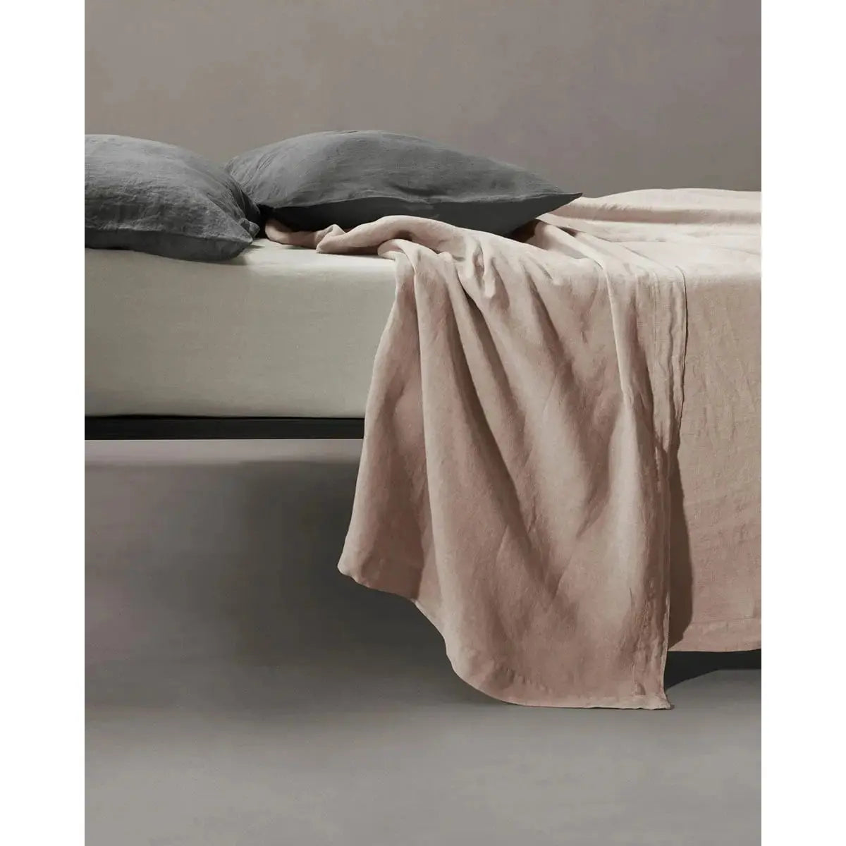 JANGEORGe Interiors and Furniture Society Limonta Rem Flat Sheets Verbena