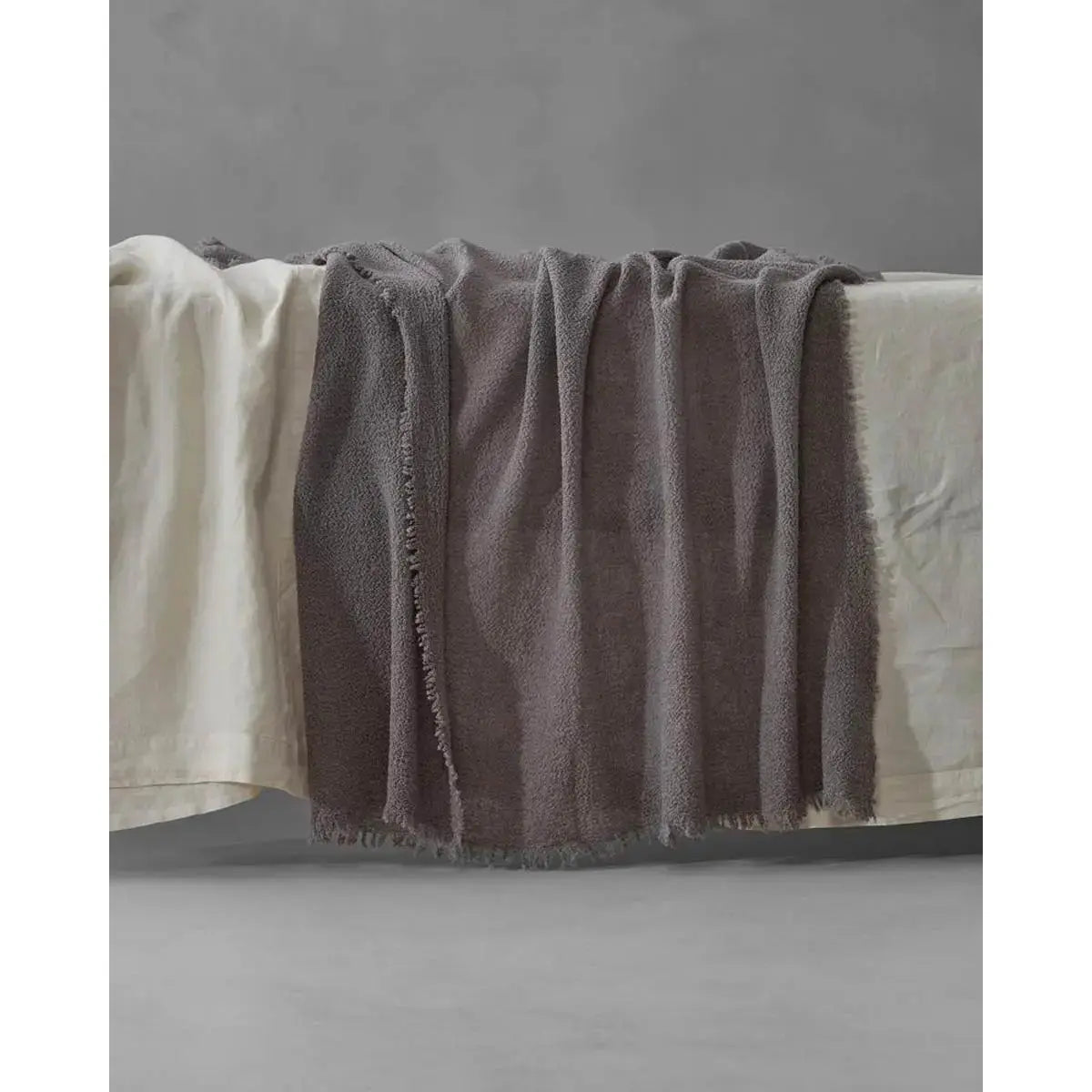 JANGEORGe Interiors & Furniture Society Limonta Single Throw Fumo