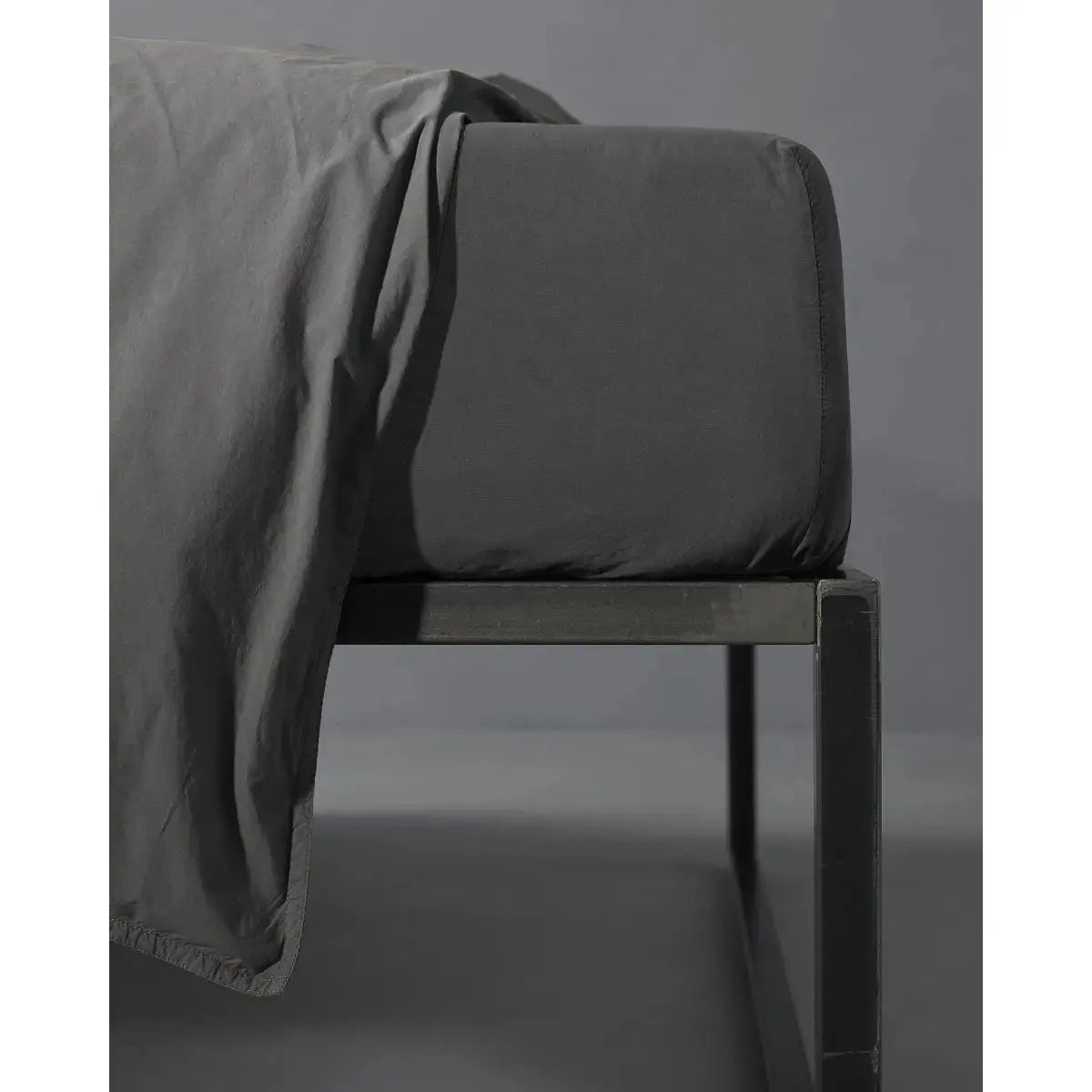 JANGEORGe Interiors & Furniture Society Limonta Nite Fitted Sheet Anthracite