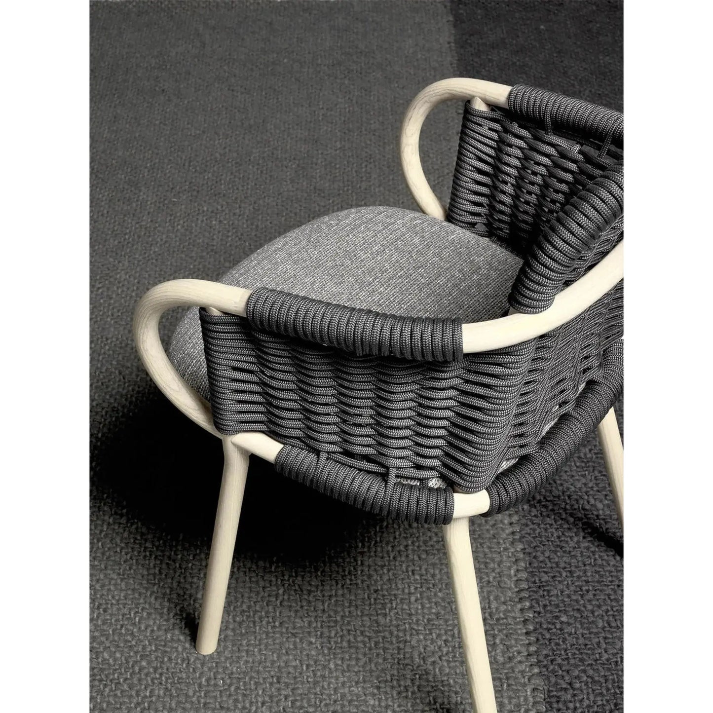 JANGEORGe Interiors & Furniture Very Wood Zantilam 32NR Chair