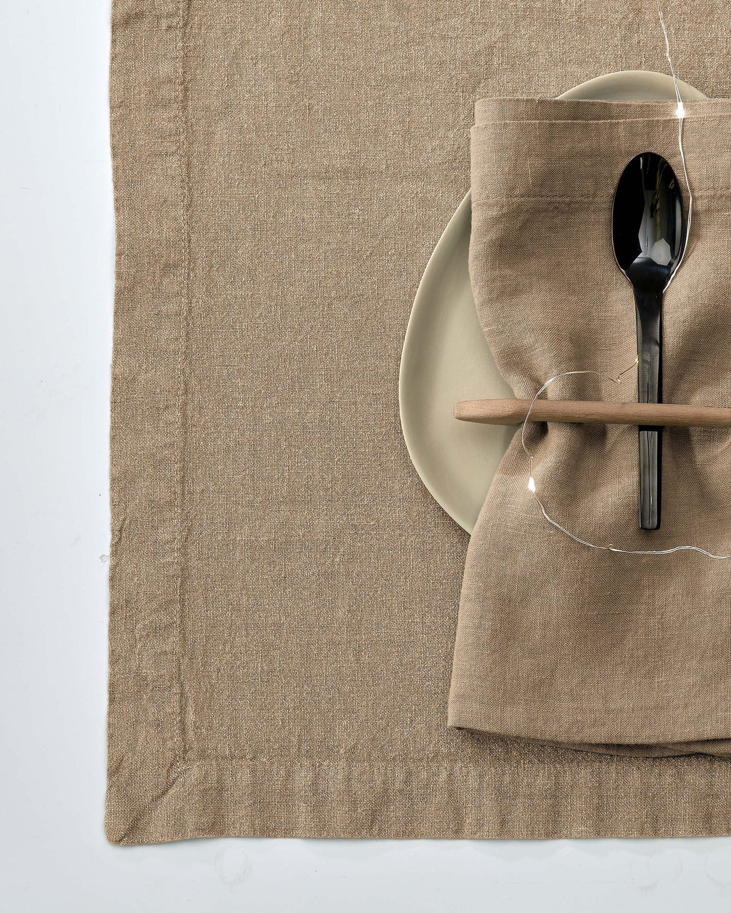 Lurix Placemat Set
