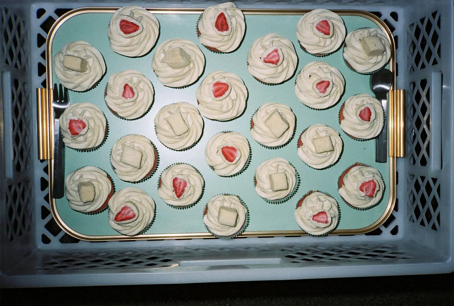 Mono V, 5 Piece Set Place Setting Pott