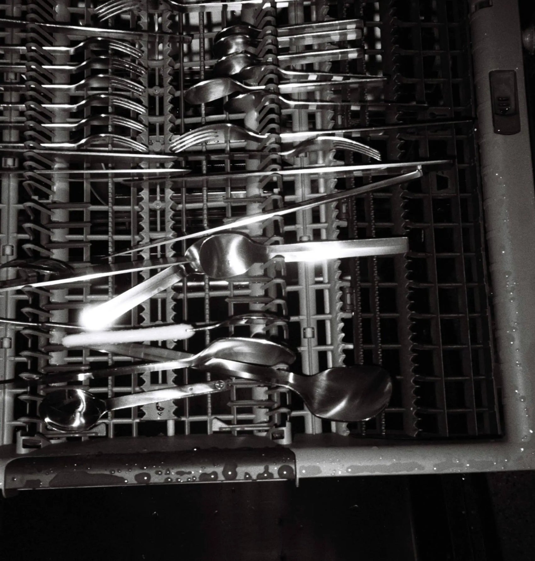 Mono V, 5 Piece Set Place Setting Pott