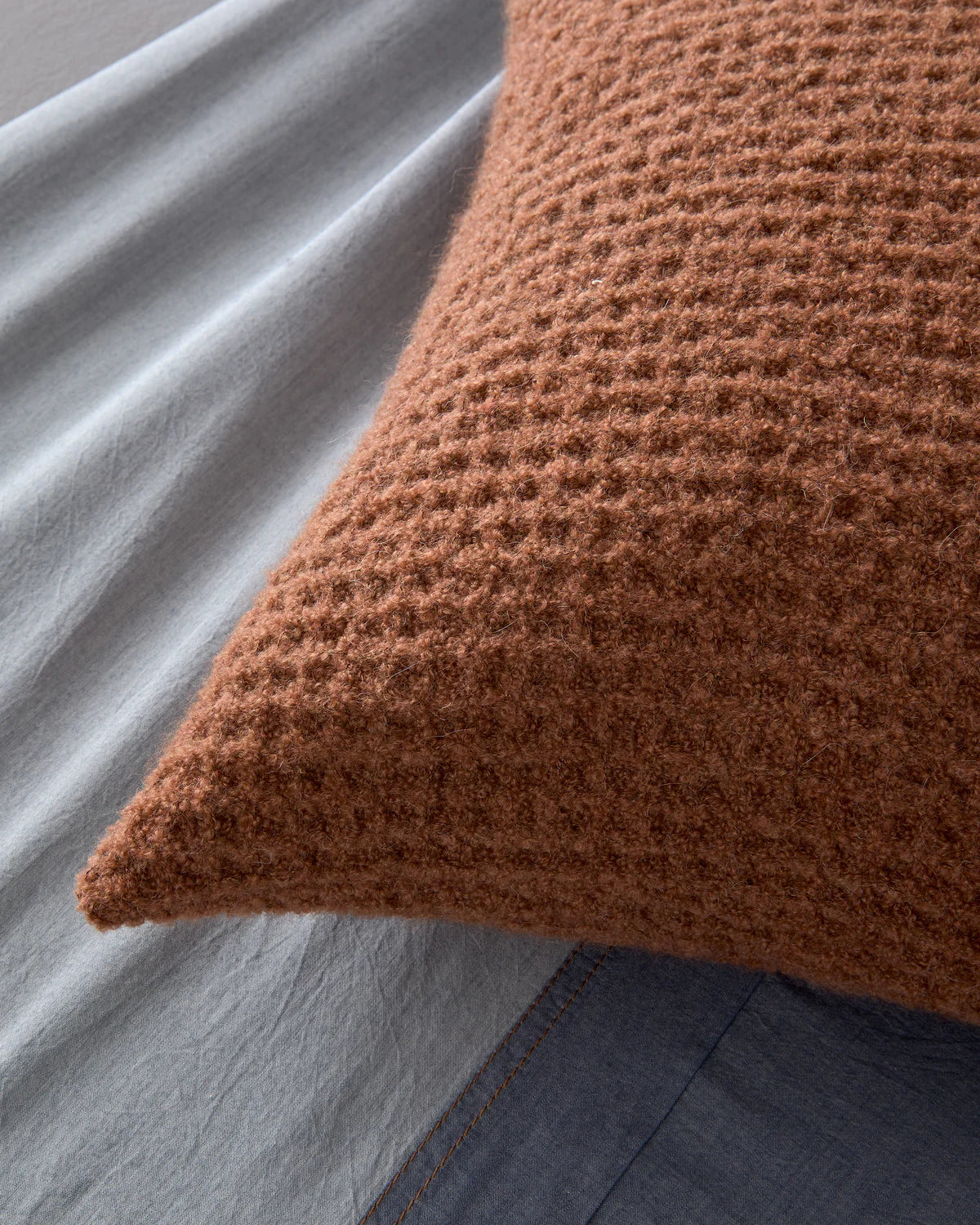 Pon Cushion