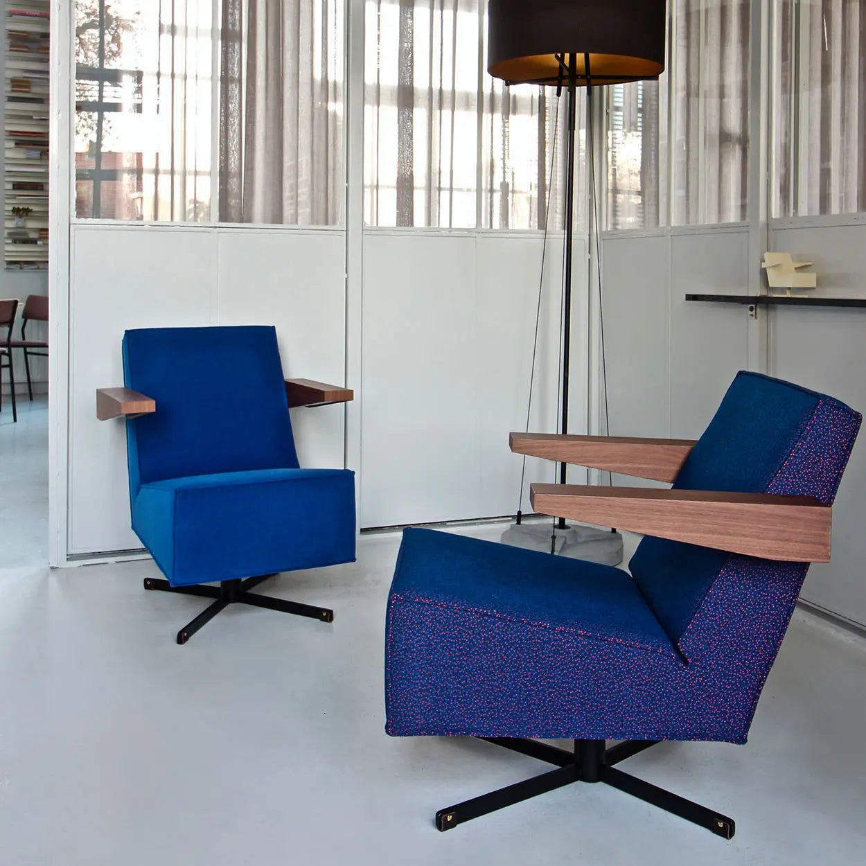 Press - Rietveld Armchair Spectrum