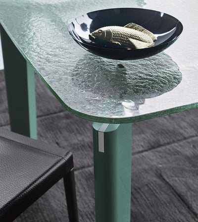 Oskar Table | B&B Italia | JANGEORGe Interior Design