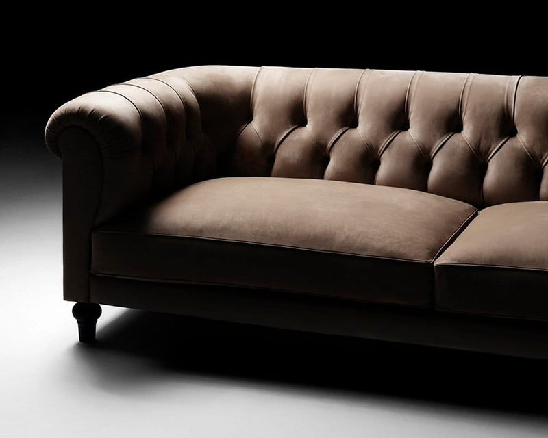 Chesterfield Lounge - Sofa | DePadova | JANGEORGe Interior Design