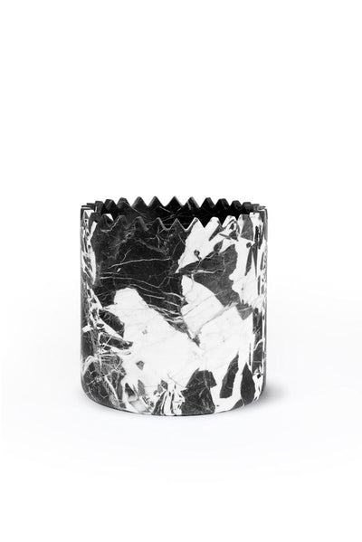 Triangoli - Black Vase M | Editions Milano | JANGEORGe Interior Design