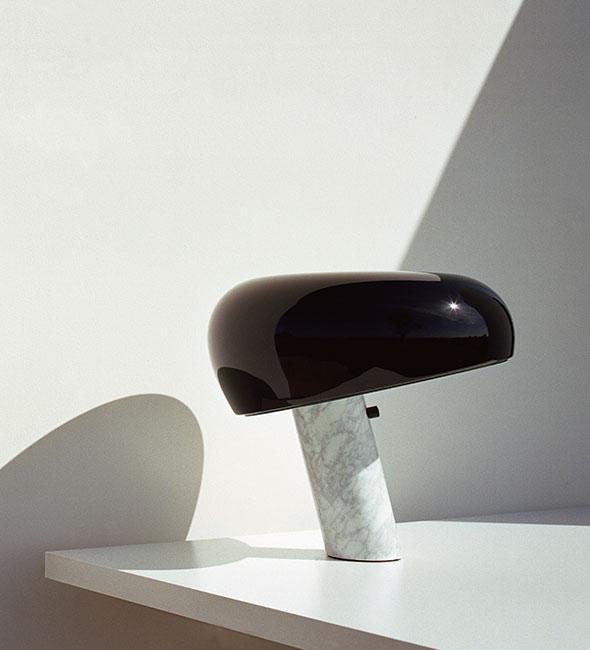 Snoopy Table Lamp, Glossy Black with Marble Base | Flos | JANGEORGe Interior Design