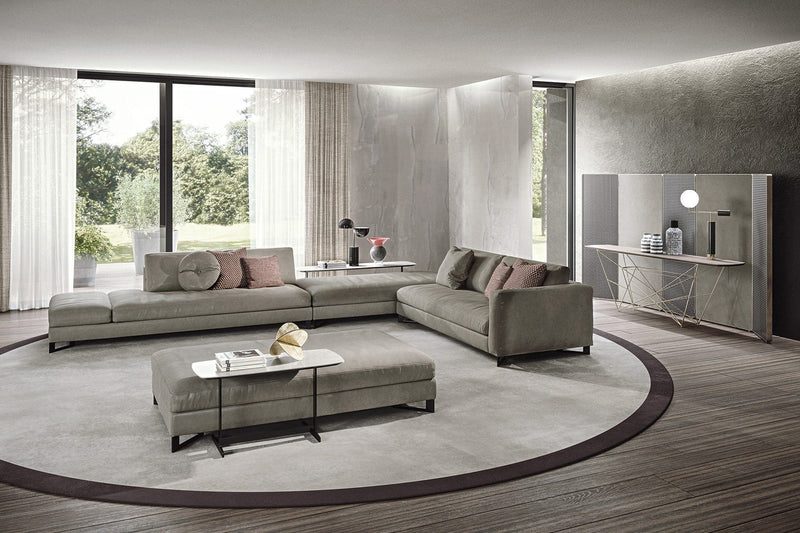 Davis Flat - Sofa | Frigerio | JANGEORGe Interior Design