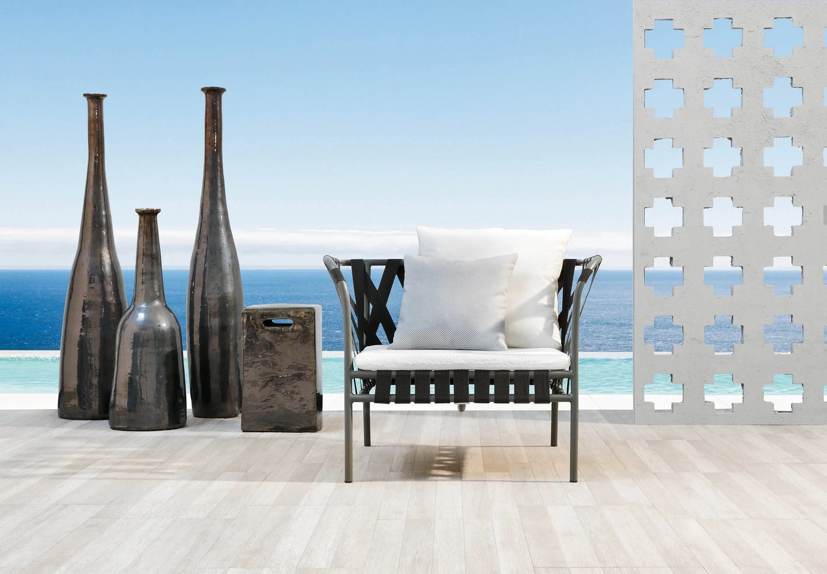 InOut 43 Ceramic Side Table / Ottoman | Gervasoni | JANGEORGe Interior Design