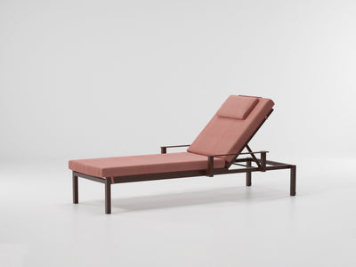 Landscape - Stackable Deck Chair with Arms | Kettal | JANGEORGe Interior Design