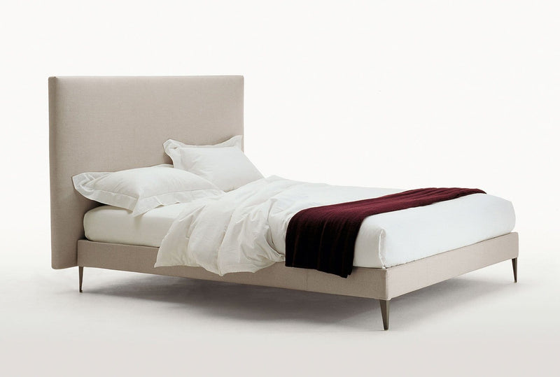 Filemone - Ovidio Bed | Maxalto | JANGEORGe Interior Design