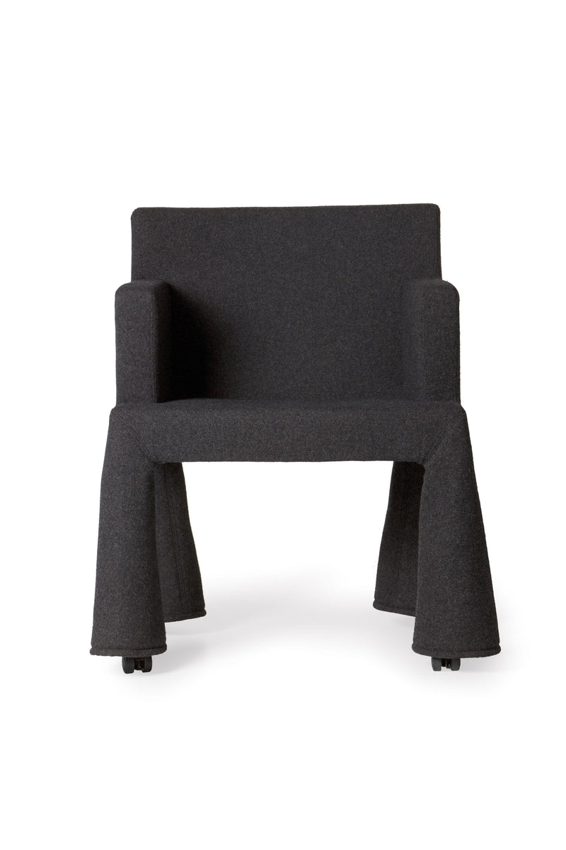V.I.P. Chair Dining Chair | Moooi | JANGEORGe Interior Design