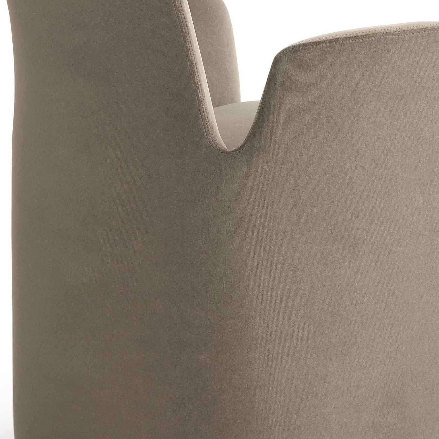 Guest - Chair | Poliform | JANGEORGe Interior Design