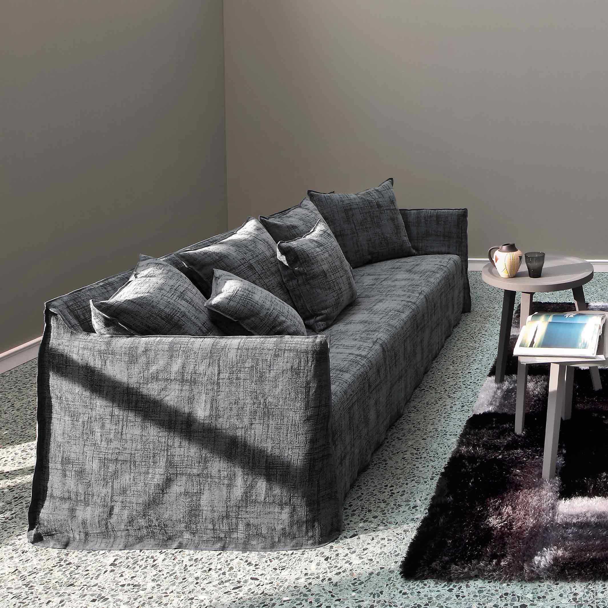 Ghost 12 Sofa by Gervasoni | Paola Navone Design | JANGEORGe