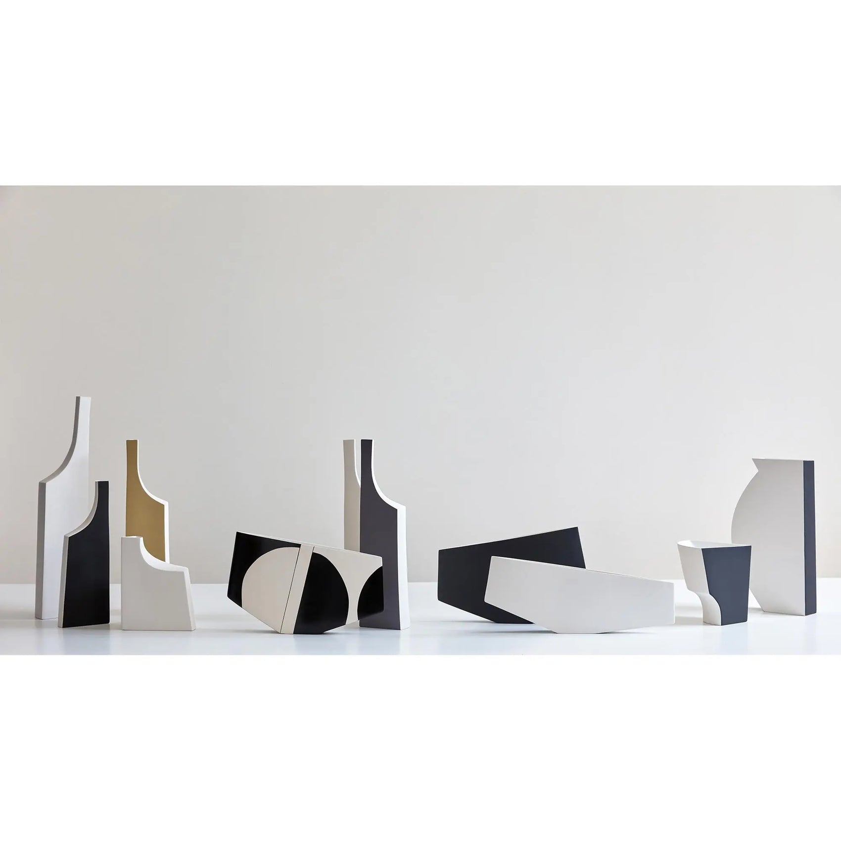 JANGEORGe Interiors & Furniture Kose Milano Giove Clay Bottle in Grouping