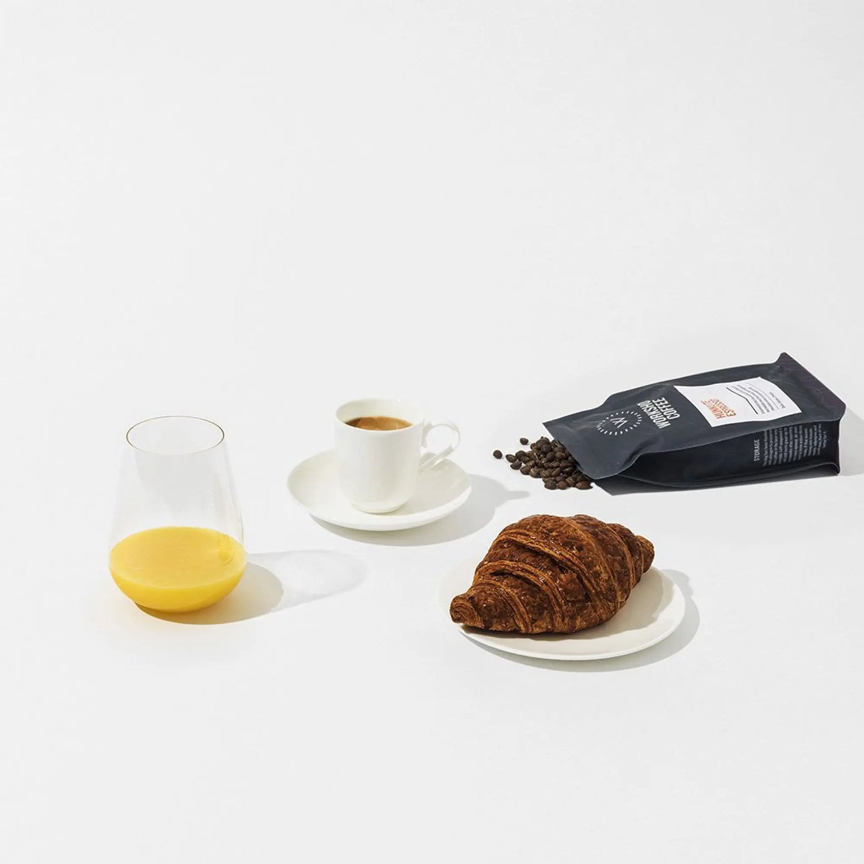 JANGEORGe Interiors & Furniture Jancis Robinson x Richard Brenson - The Water Glass