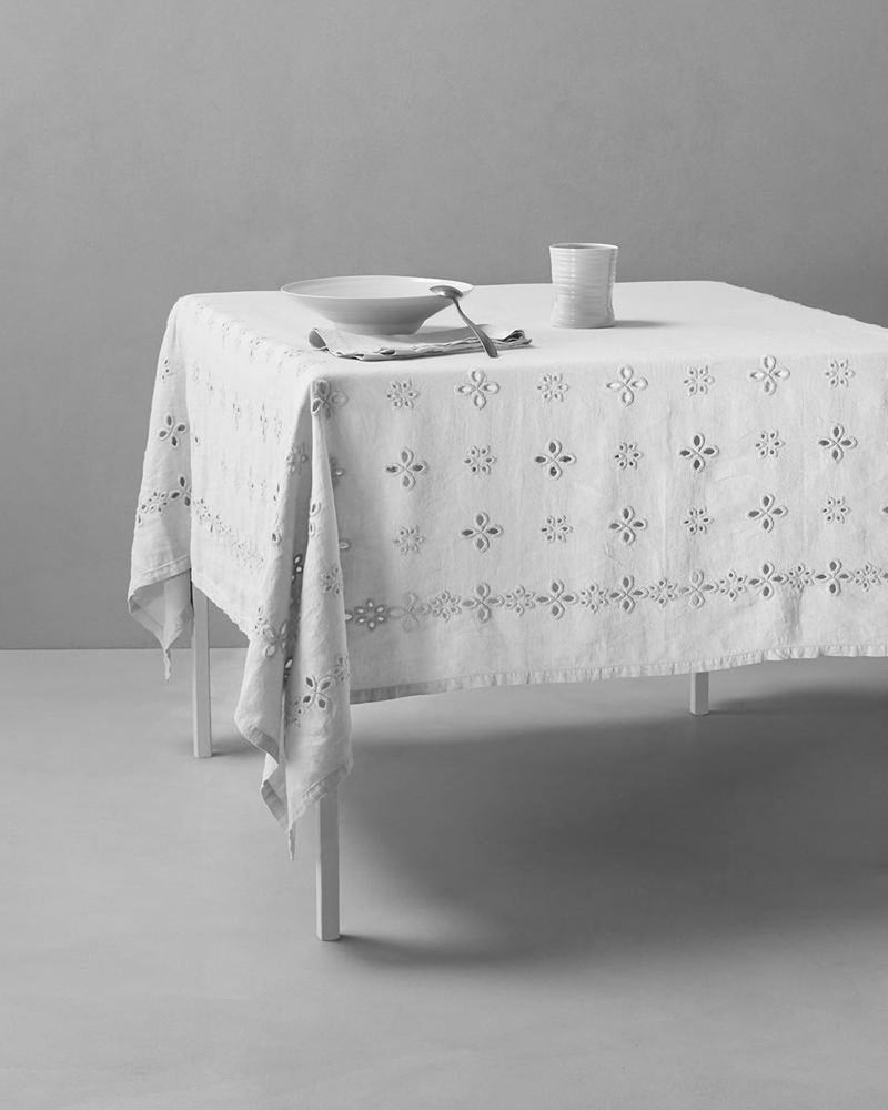 JANGEORGe Interiors & Furniture Society Limonta Bijou Tablecloth Bianco