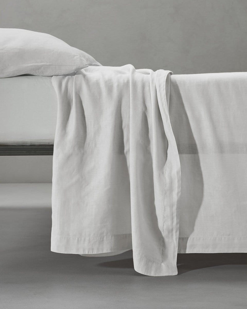 JANGEORGe Interiors & Furniture Society Limonta Setu Bed Sheet Bianco